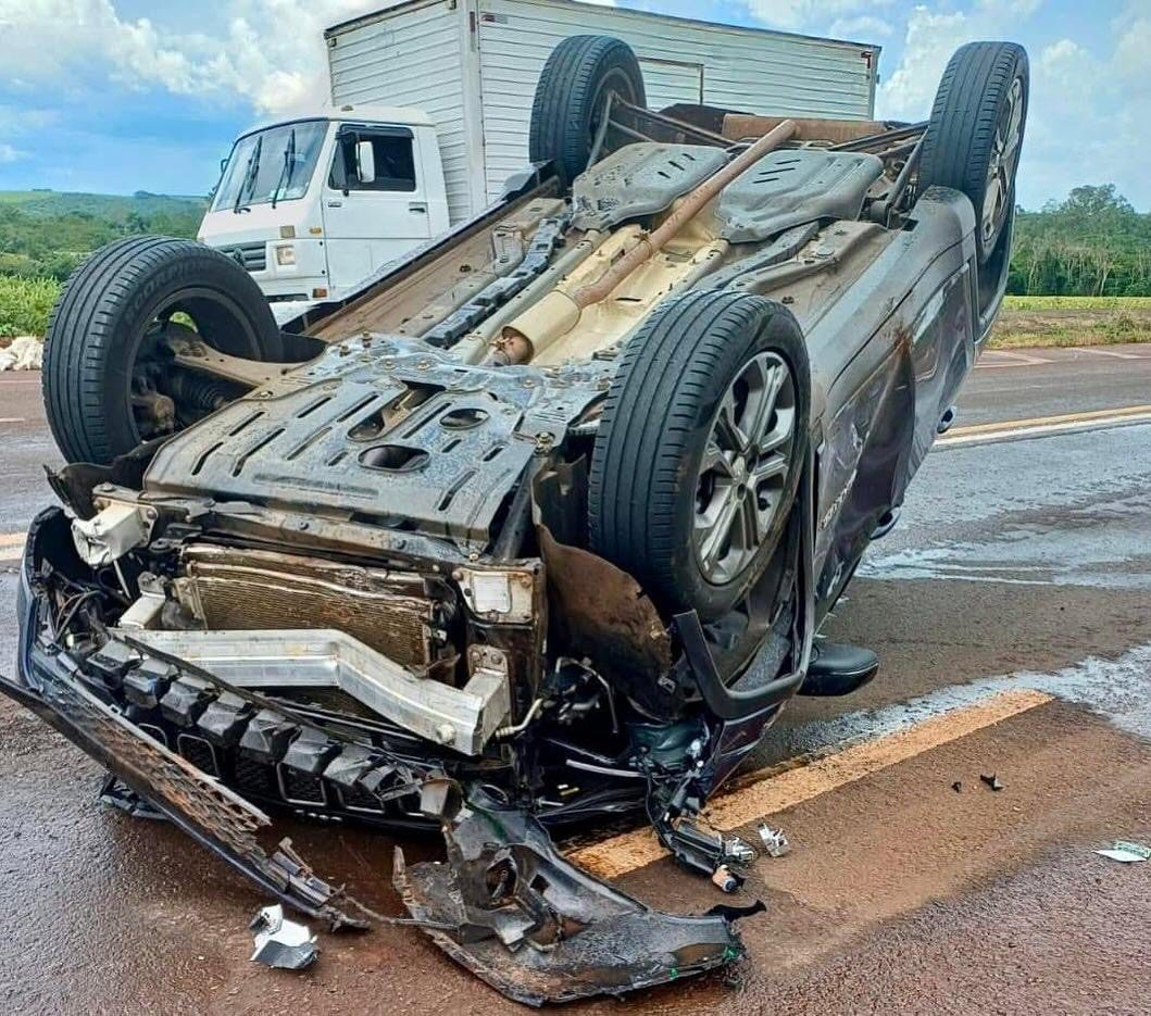 Grave acidente em Engenheiro Beltrão, na PR-317, deixa motorista ferido