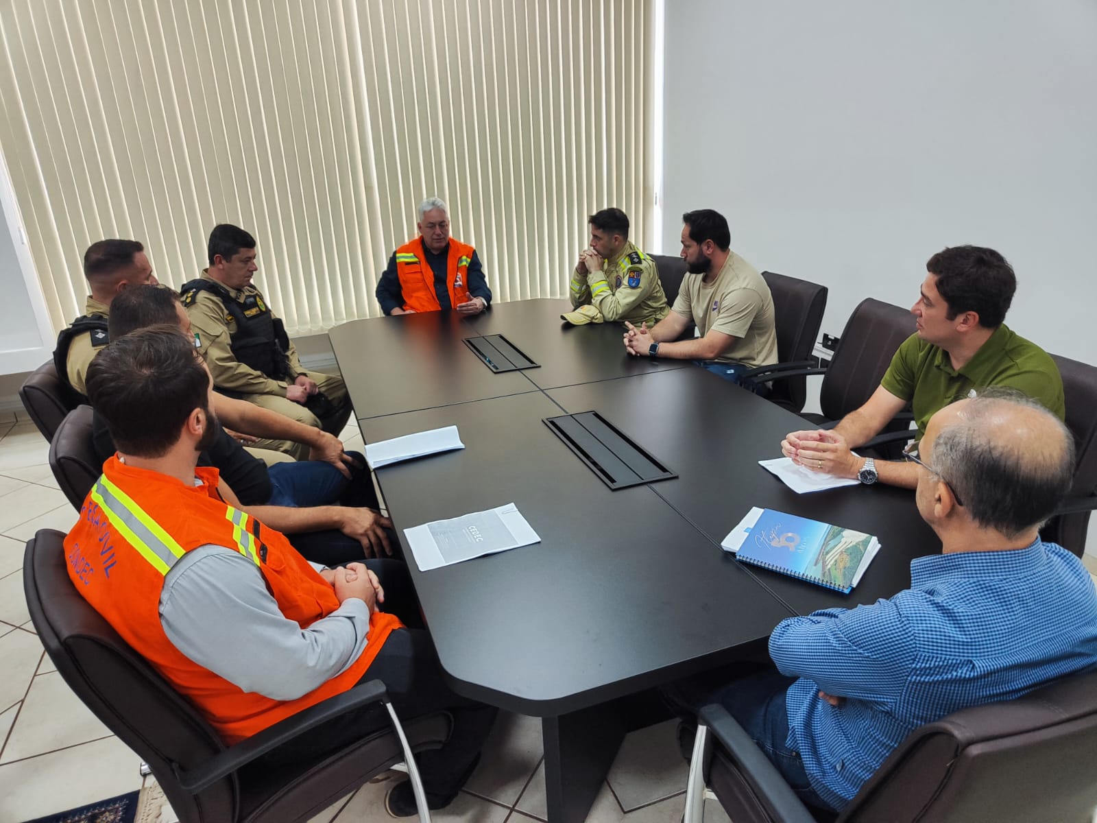 Prefeitura de Campo Mourão reforça integração das forças públicas em ações da Defesa Civil