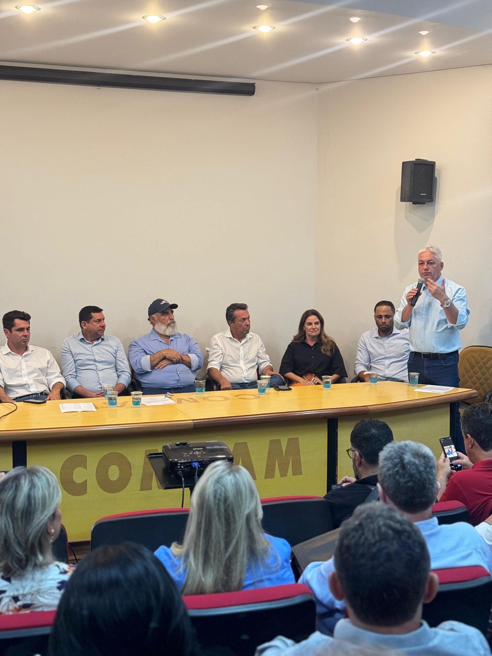 Douglas Fabrício defende unidade regional em eleição da Comcam