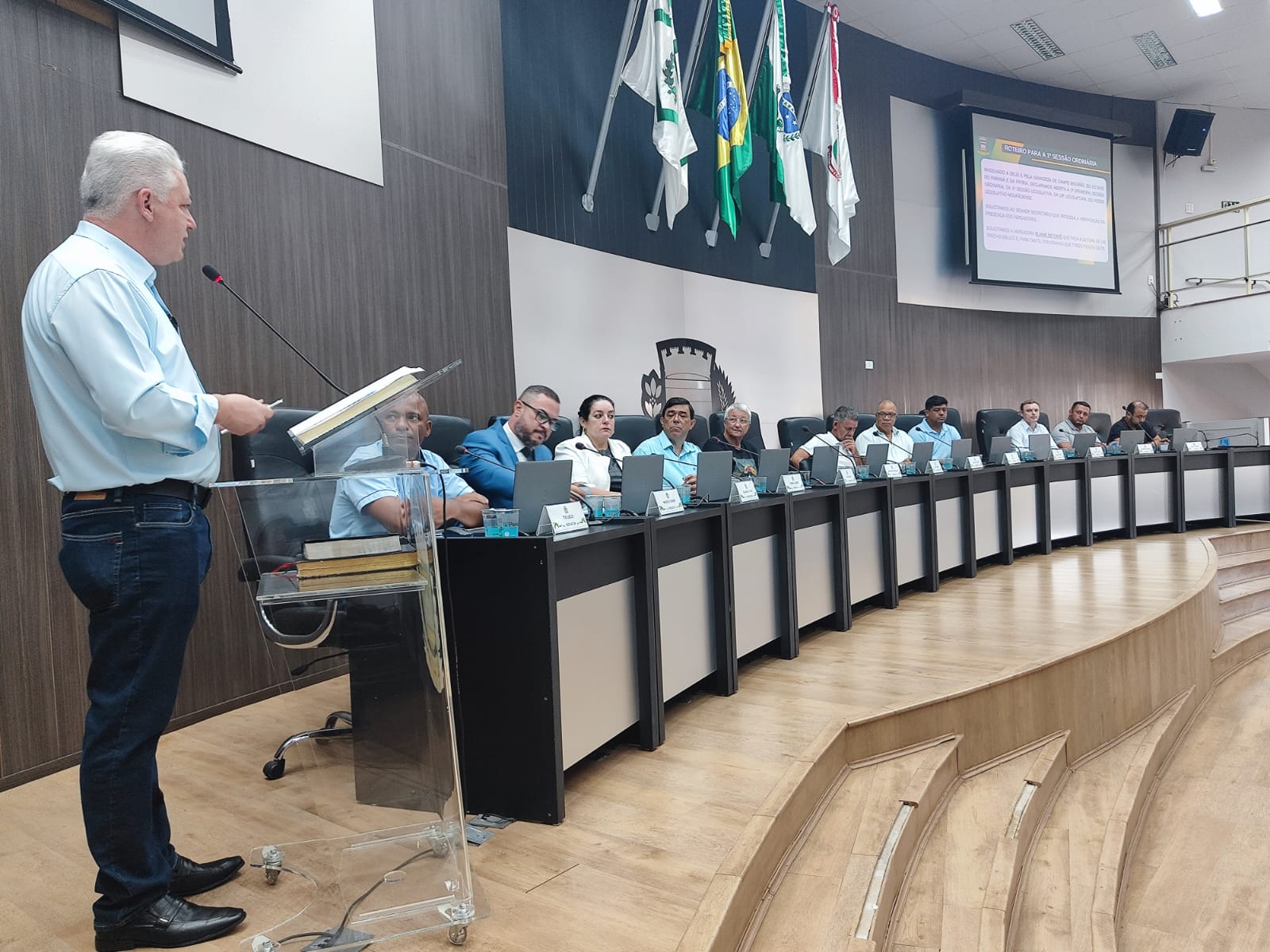 Na abertura dos trabalhos da Câmara, prefeito Douglas reafirma compromissos de campanha