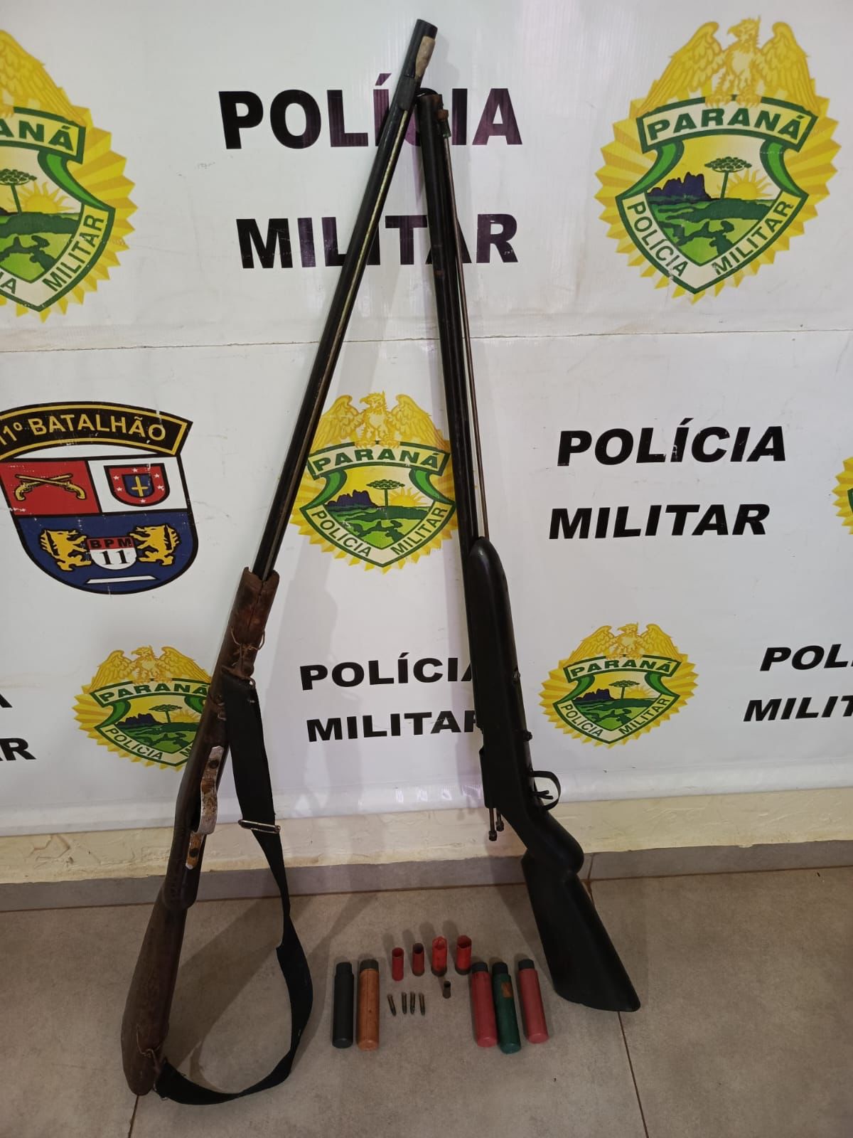 Policia Militar realiza a prisão de três (3) pessoas e apreende armas e munições em Juranda