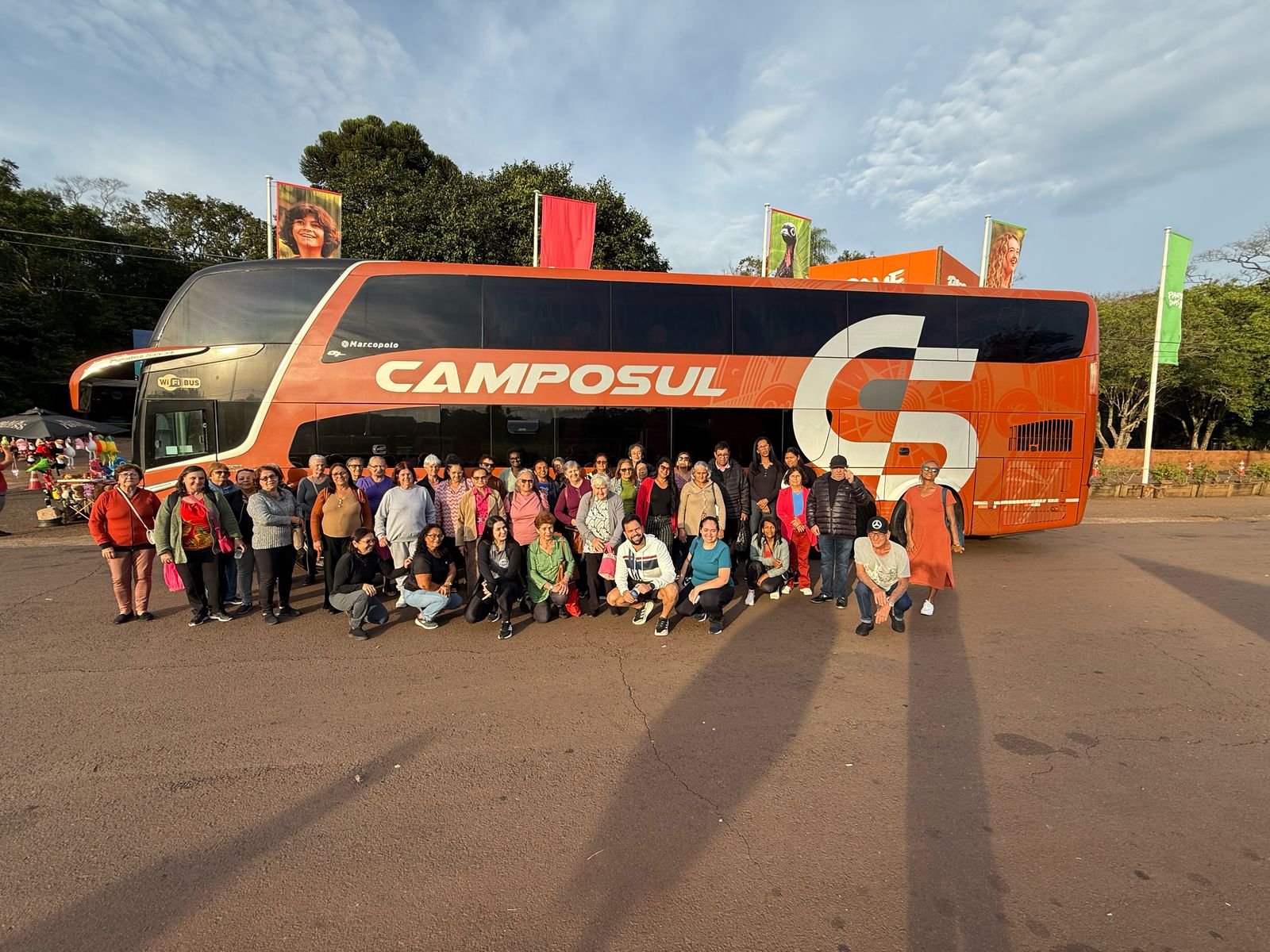 Programa da FECAM leva idosos de Campo Mourão a Foz do Iguaçu com apoio da Secretaria de Turismo