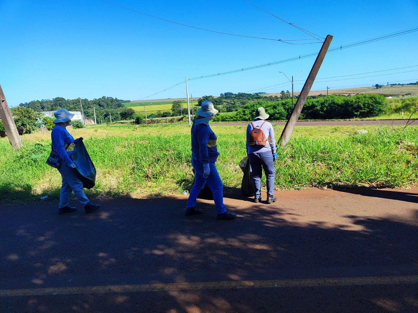 Campo Mourão realiza caminhada ecológica na Vila Guarujá para combater a dengue