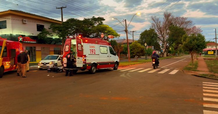 Acidente no Centro de Campo Mourão Deixa Duas Mulheres Feridas