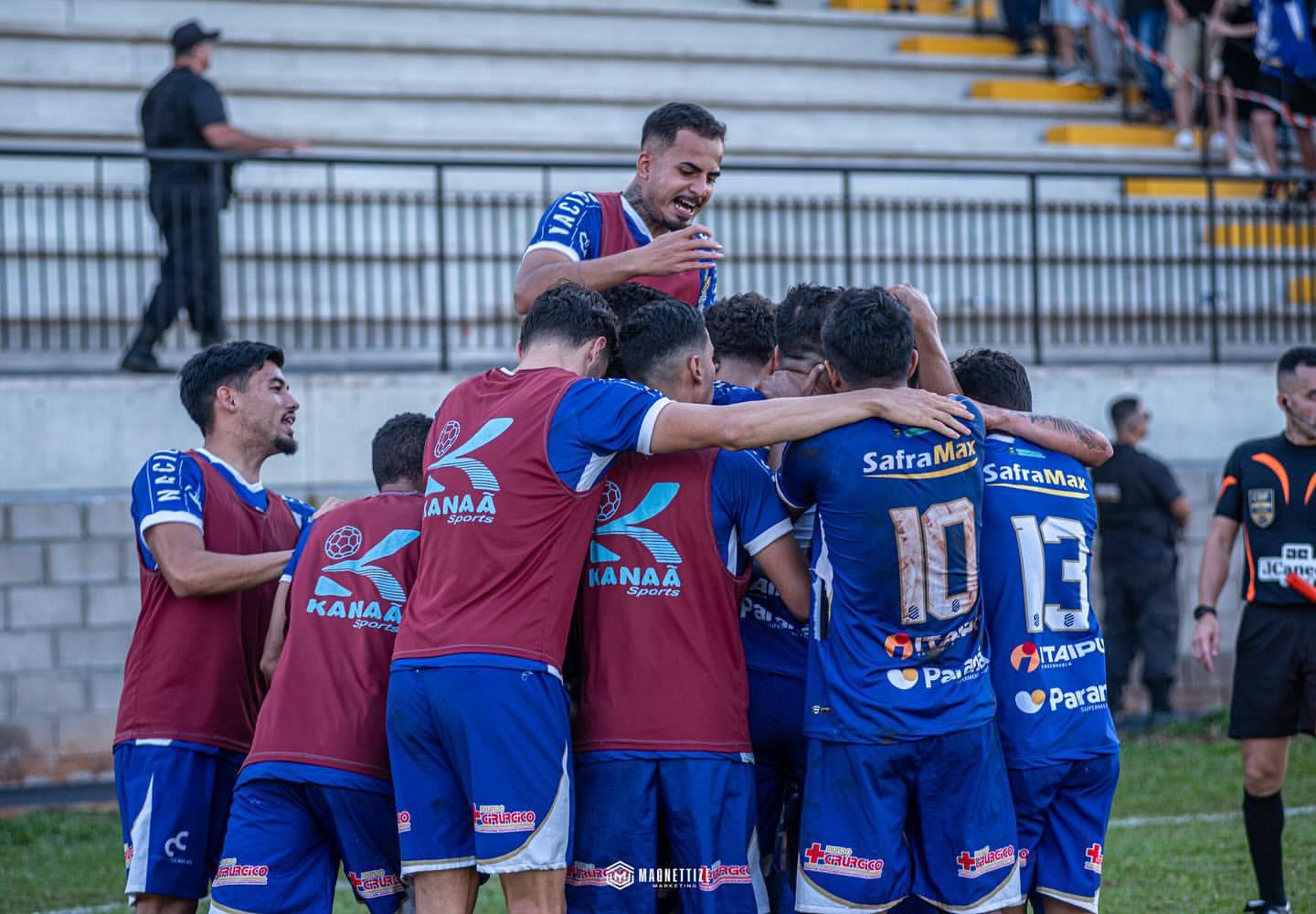 Nacional Atlético Clube disputa vaga histórica na elite do futebol paranaense neste sábado em Maringá