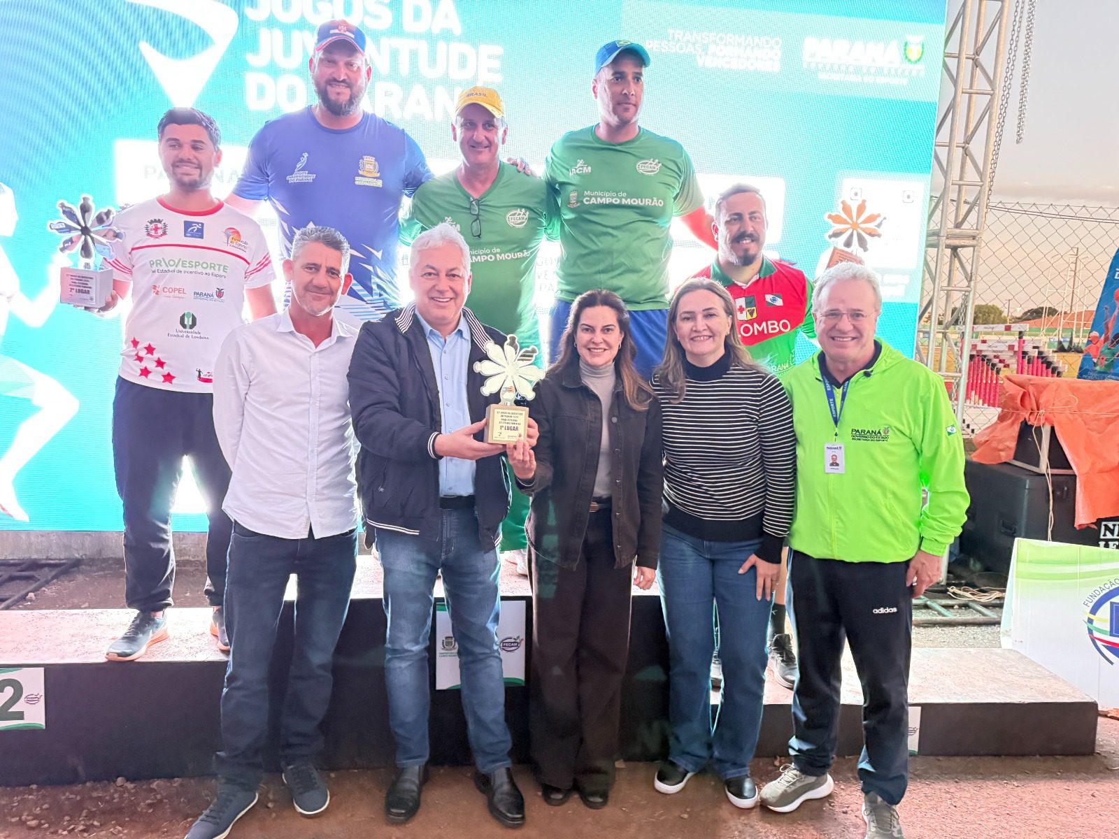 Atletismo de Campo Mourão conquista título geral dos JOJUPs no masculino e feminino com 25 medalhas