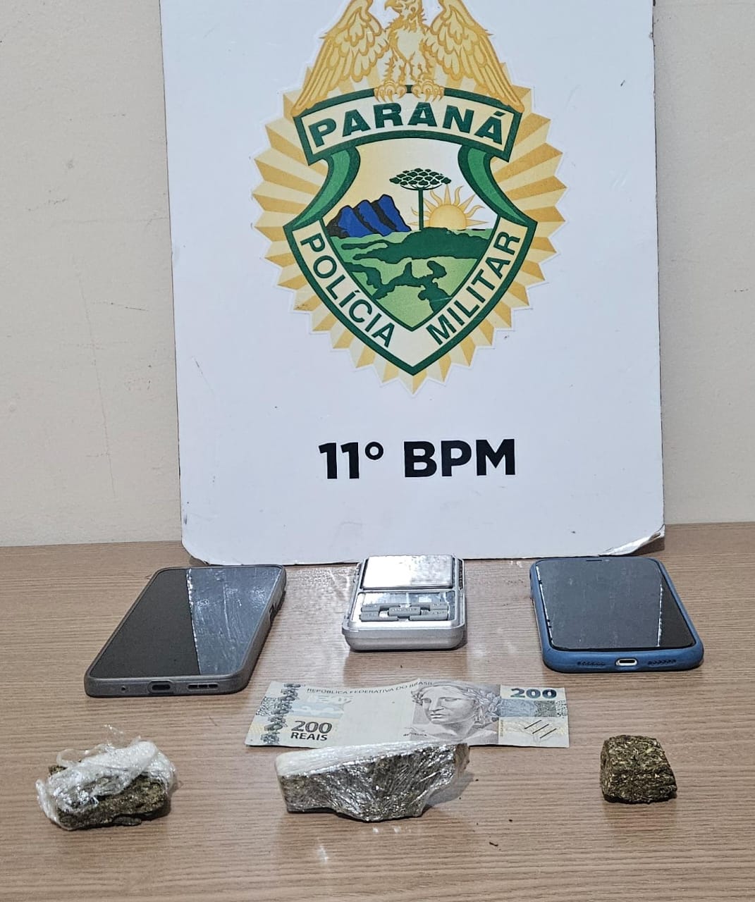 Polícia Militar prende casal com maconha e balança de precisão após abordagem