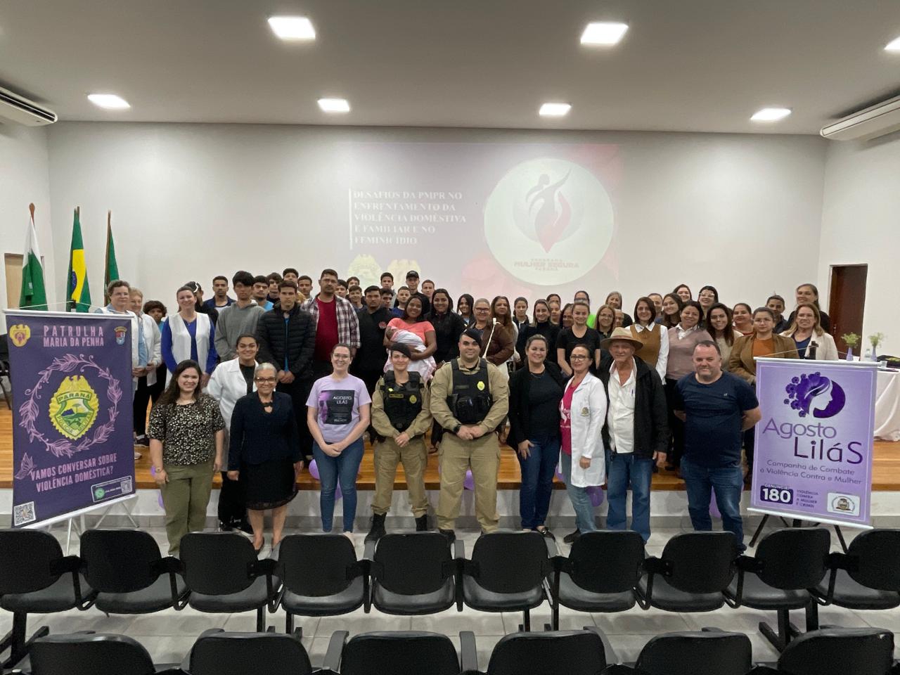 Fênix recebe palestra da Patrulha Maria da Penha sobre violência contra a mulher