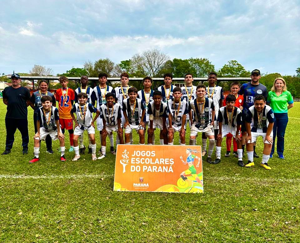 Colégio Vinicius de Moraes é campeão regional Sub-14 do Bom de Bola e segue representando Campo Mourão