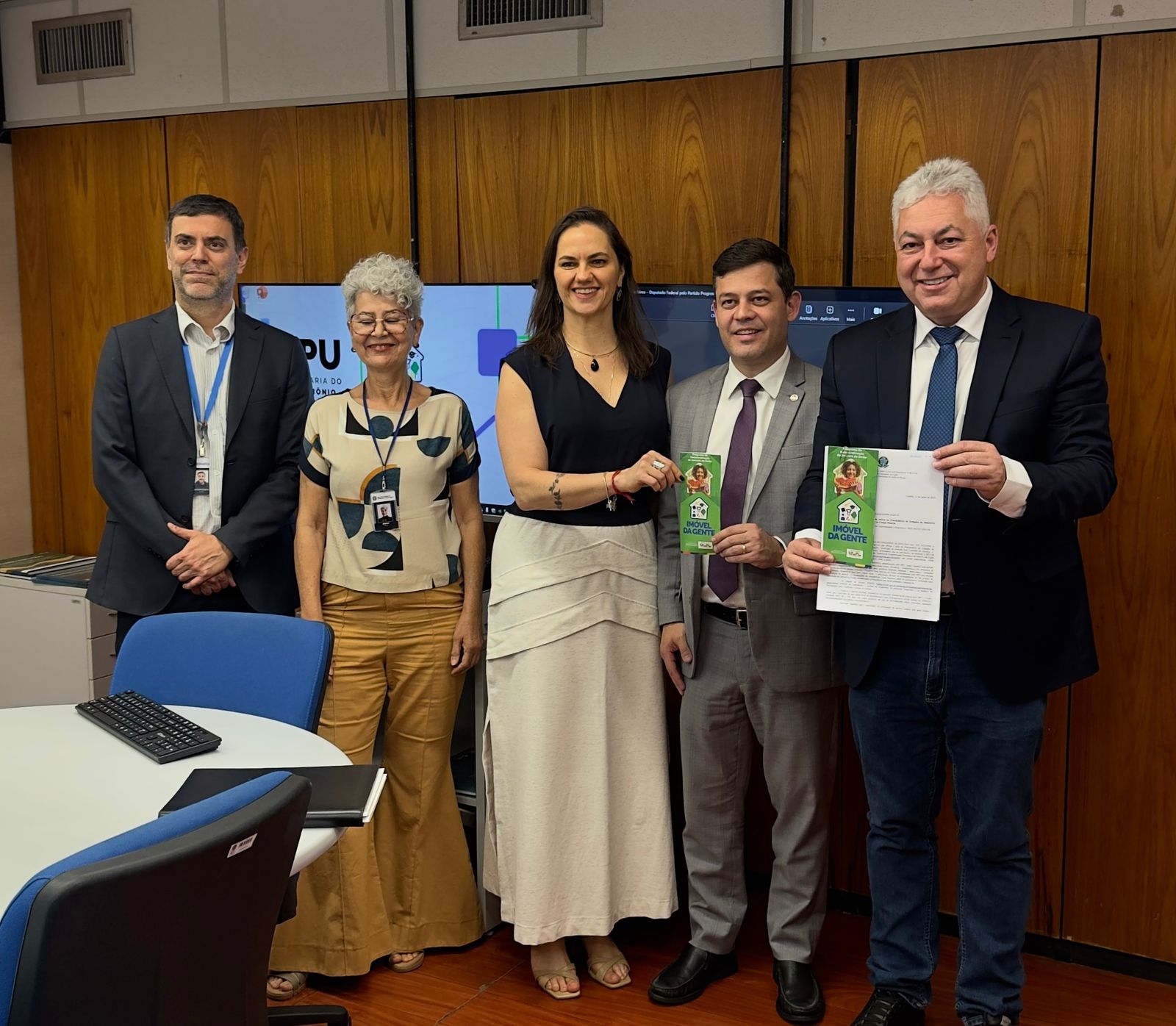 Prefeito Douglas cumpre intensa agenda em Brasília em busca de recursos para Campo Mourão