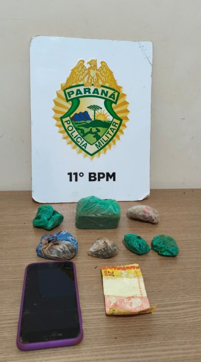 ROTAM prende trio com quase 300 gramas de maconha escondidas em quintal de residência