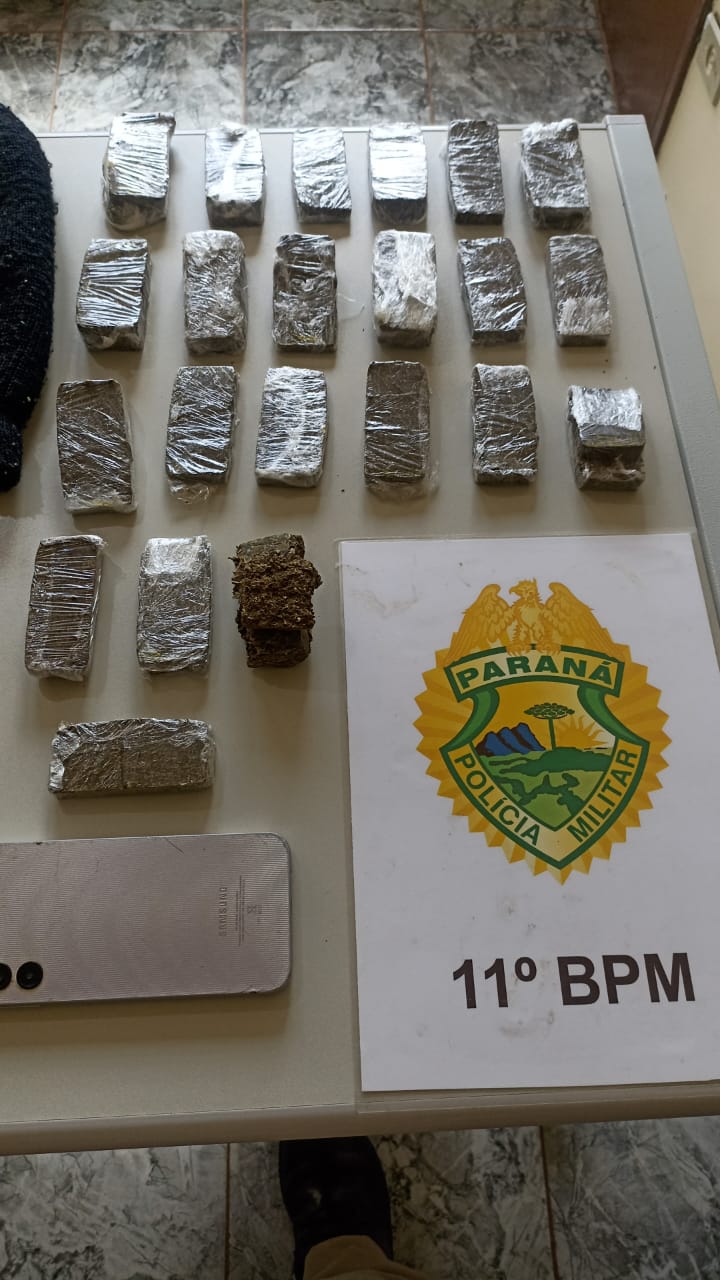 Polícia Militar prende homem por tráfico de drogas em Quinta do Sol
