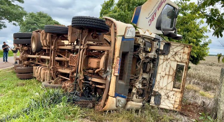 Acidente na BR-549 Deixa Motorista Ferido Gravemente; Vítima foi Transferida para Maringá