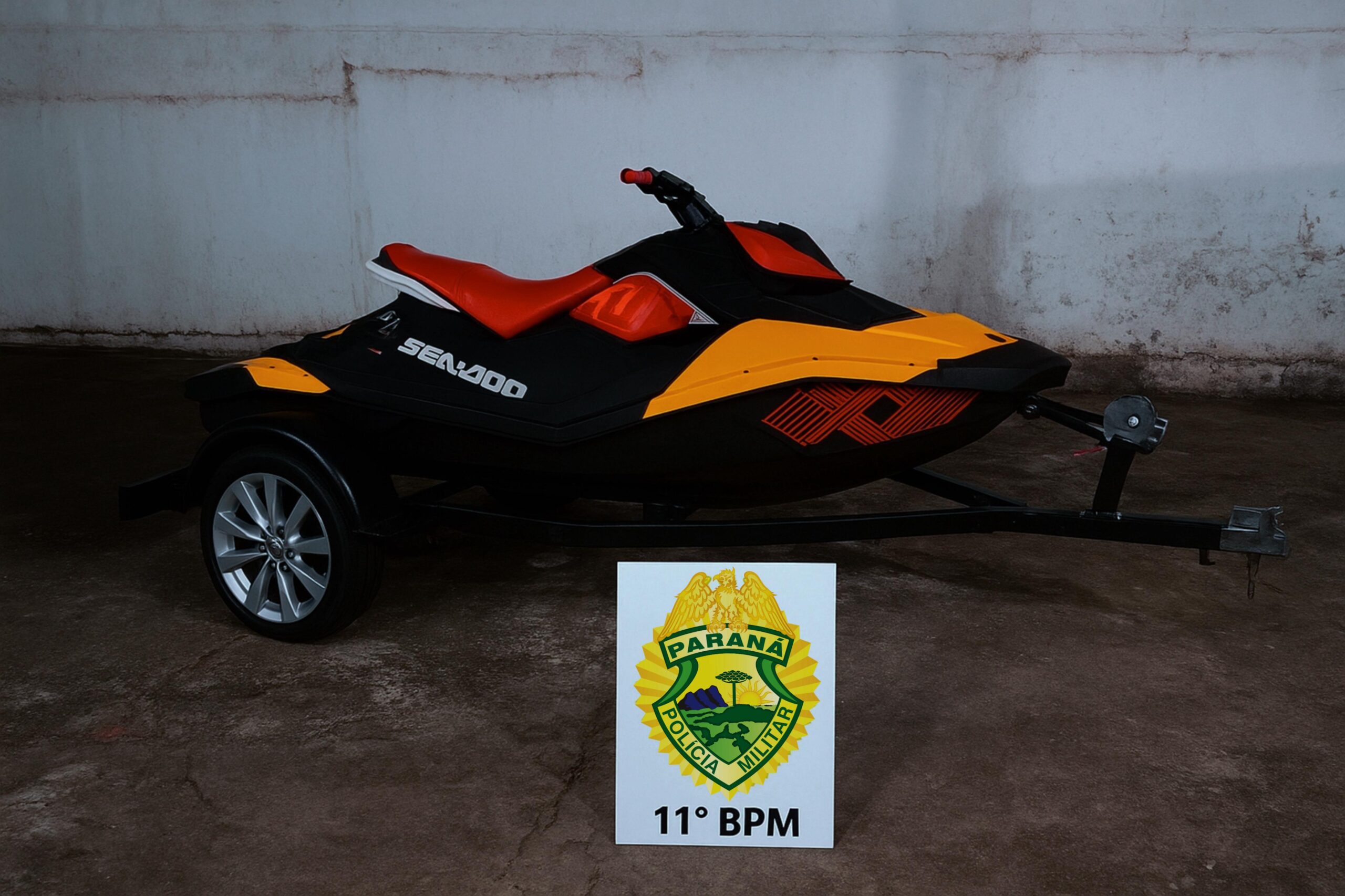 Abordagem em Ivailândia Leva à Recuperação de Jet Ski Furtado e Encaminhamento de Seis Pessoas à Delegacia