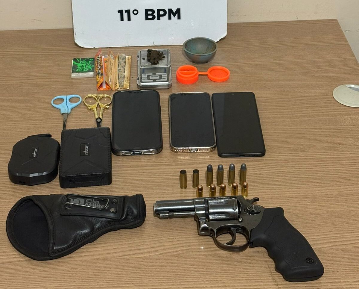 Polícia prende homem com revólver de numeração suprimida e haxixe em Peabiru
