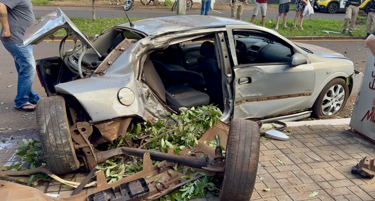 Acidente Grave em Campo Mourão Deixa Casal Ferido