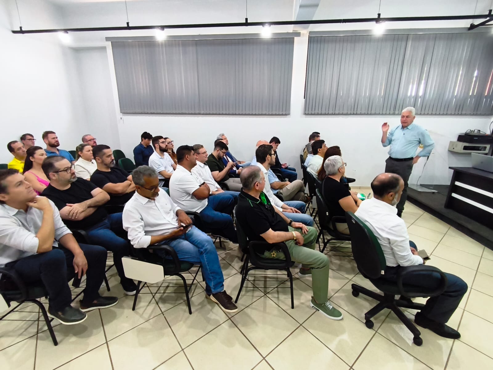 Prefeitura de Campo Mourão apresenta mudanças no estacionamento rotativo