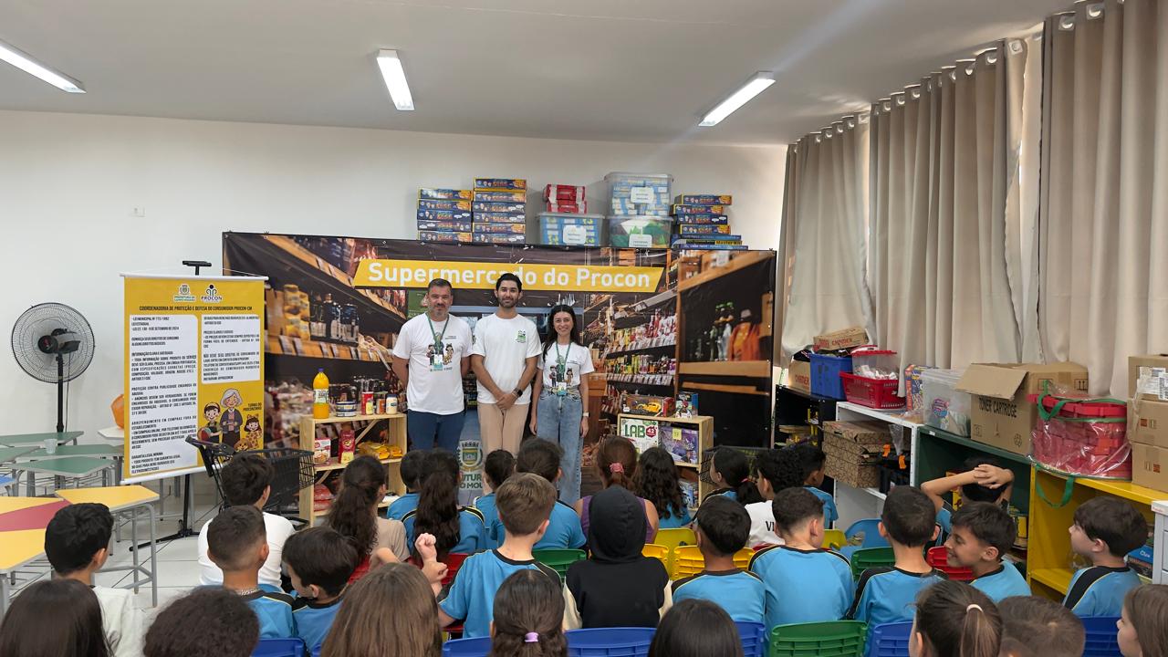 Proconzinho levou informações sobre direitos do consumidor a alunos da rede municipal