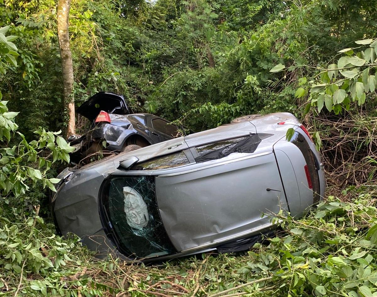 Colisão na PR-082 deixa dois feridos em Fênix; vítima grave é resgatada por helicóptero