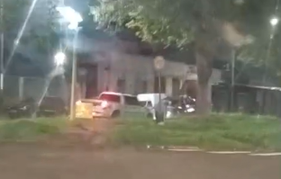 Caminhonete na contramão causa grave colisão frontal no Jardim Lar Paraná