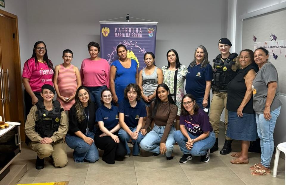 Patrulha Maria da Penha realiza palestra e aula de defesa pessoal em Ubiratã