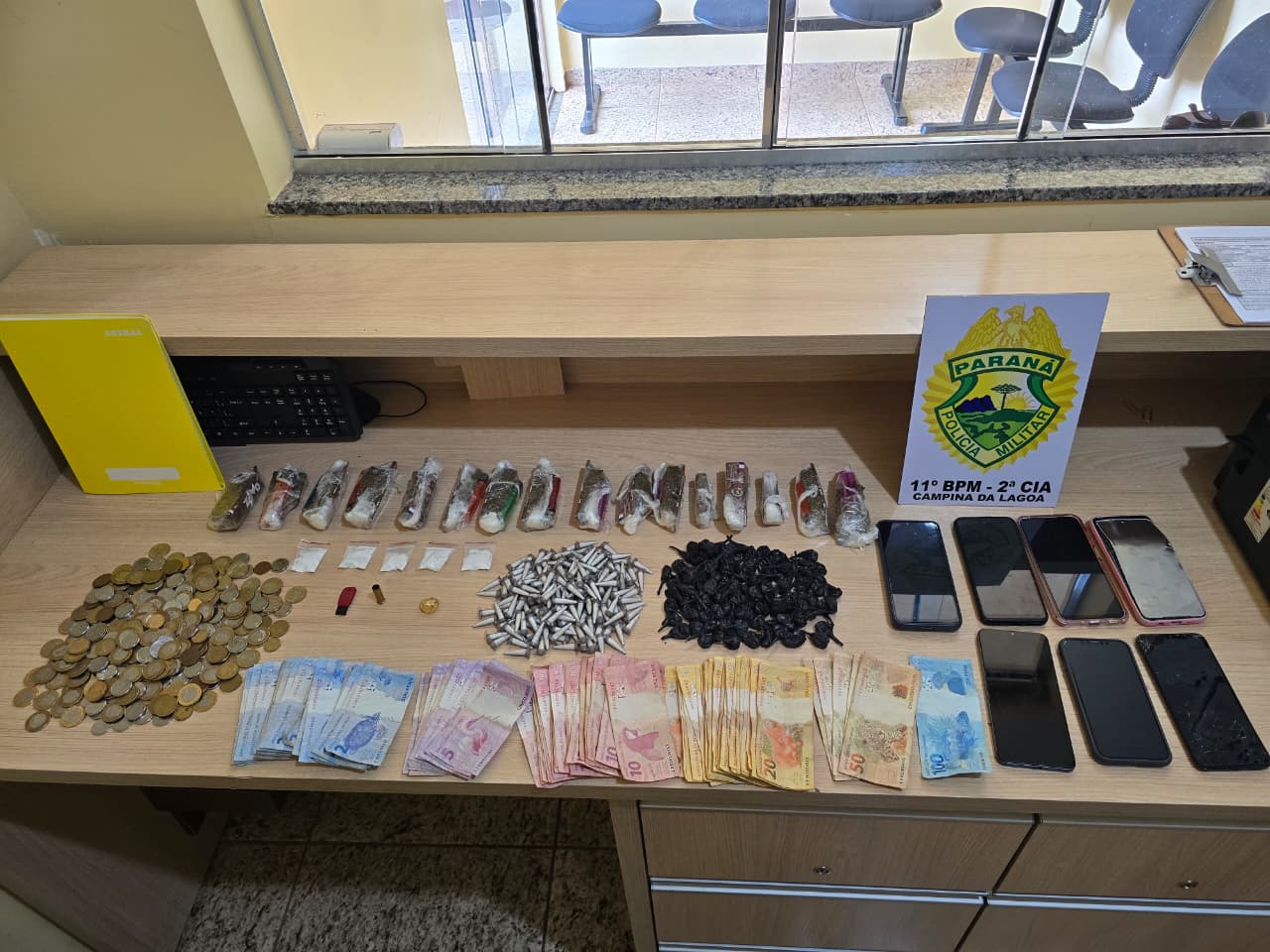 Polícia Militar apreende grande quantidade de drogas e desarticula ponto de tráfico em Campina da Lagoa
