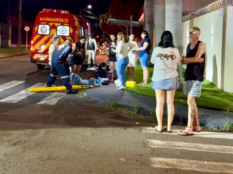 Colisão entre carro e moto deixa duas adolescentes feridas em Campo Mourão; uma em estado gravíssimo