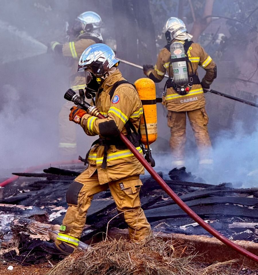 Incêndio em residência mobiliza Corpo de Bombeiros em Campo Mourão