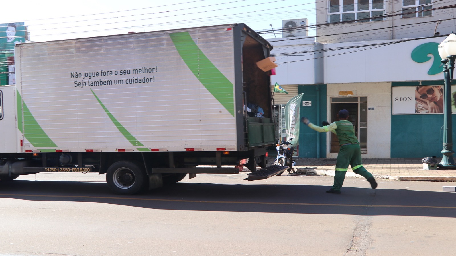 Prefeitura informa novos horários da coleta seletiva em Campo Mourão