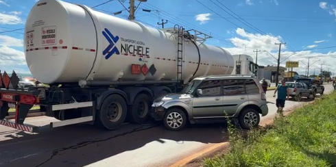 PM recupera veículo furtado após perseguição e acidente em Campo Mourão