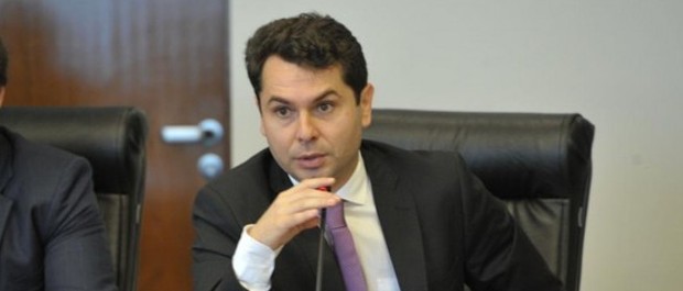 Alexandre Curi Lidera Ofensiva Legislativa em Defesa do Bem-Estar Animal no Paraná