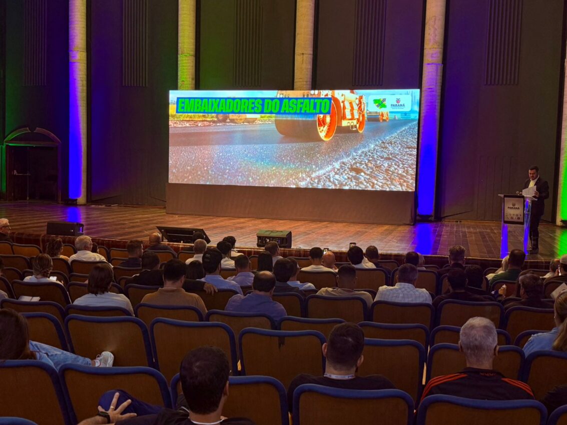 Prefeitura de Campo Mourão fortalece parcerias e participa do evento “Embaixadores do Asfalto” em Curitiba