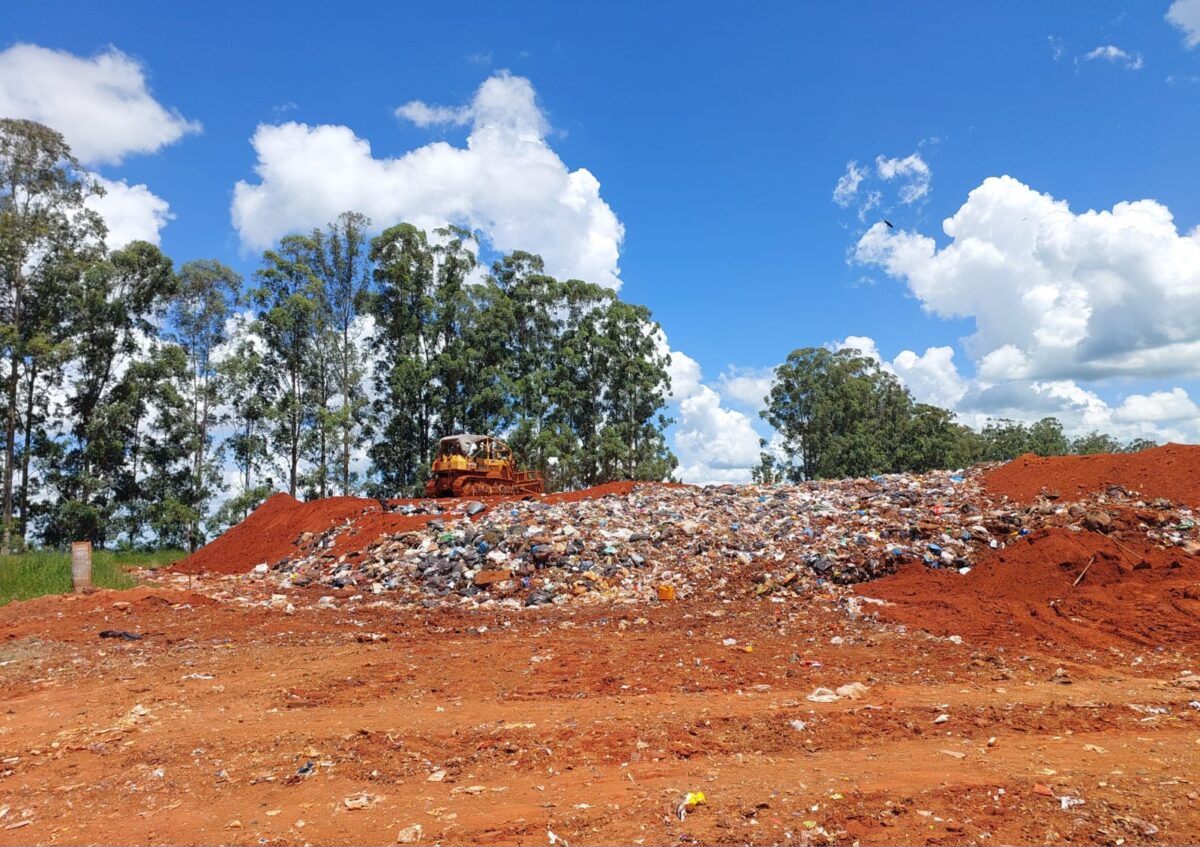 Aterro sanitário recebe mais de 70 toneladas de resíduos por dia