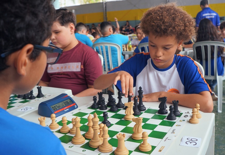 Em parceria com a Prefeitura, AMX divulga selecionados para aulas gratuitas de xadrez em Campo Mourão; matrícula ocorre em 6 de abril