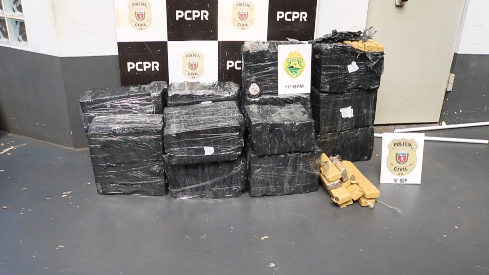 Polícia apreende 310 kg de maconha em motel de Campo Mourão