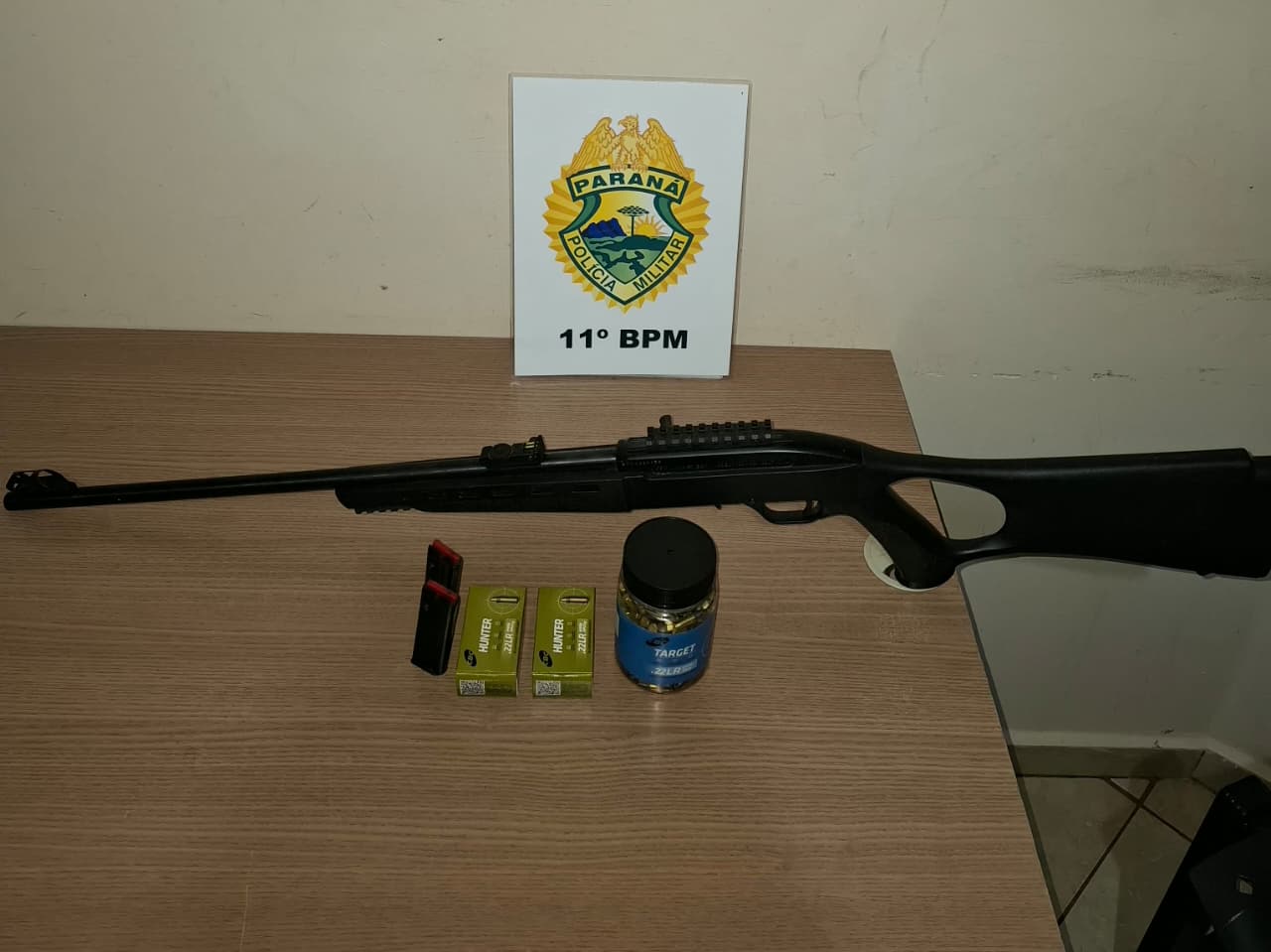 Mulher é atingida por tiro na cabeça em propriedade rural de Farol; PM apreende rifle