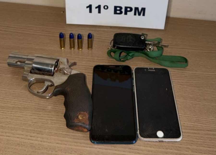 Homem é preso com arma de fogo e confessa participação em roubo a ônibus em Campo Mourão