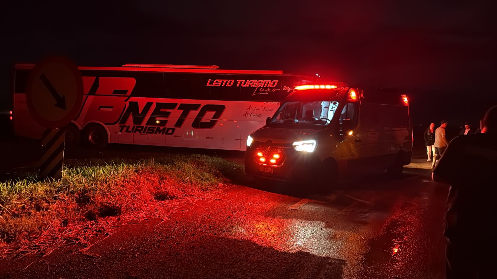 Polícias realizam cerco a assaltantes de ônibus na BR-369 após perseguição e disparos