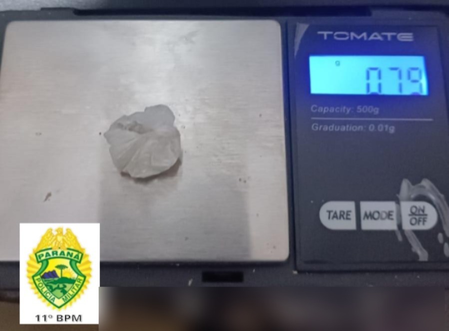 Polícia Militar aborda veículo e apreende cocaína no centro de Peabiru