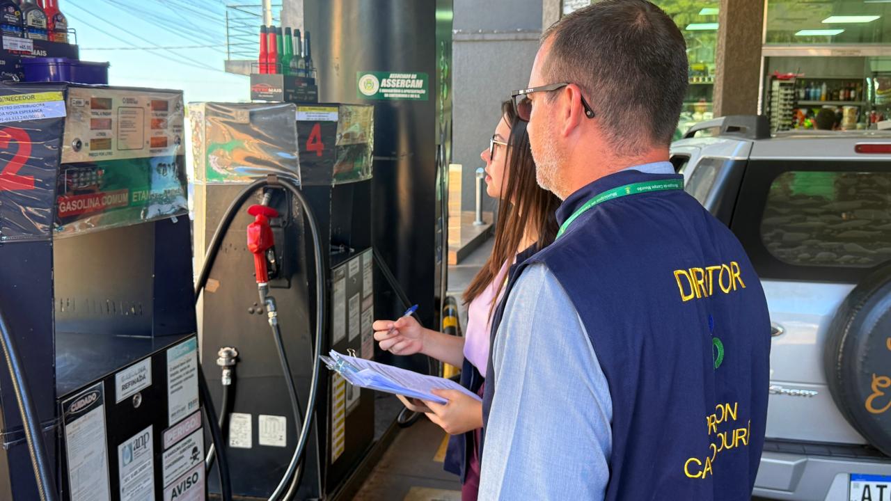 Procon de Campo Mourão intensifica fiscalização em postos de combustíveis para garantir transparência nos preços