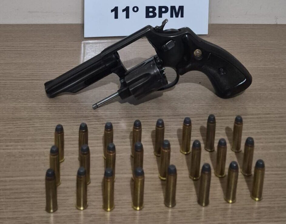 Homem é preso em Araruna com revólver Magnum .357 após denúncia de disparos