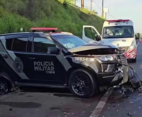 Viatura da ROTAM de Campo Mourão se envolve em acidente na PR-317 próximo a Maringá