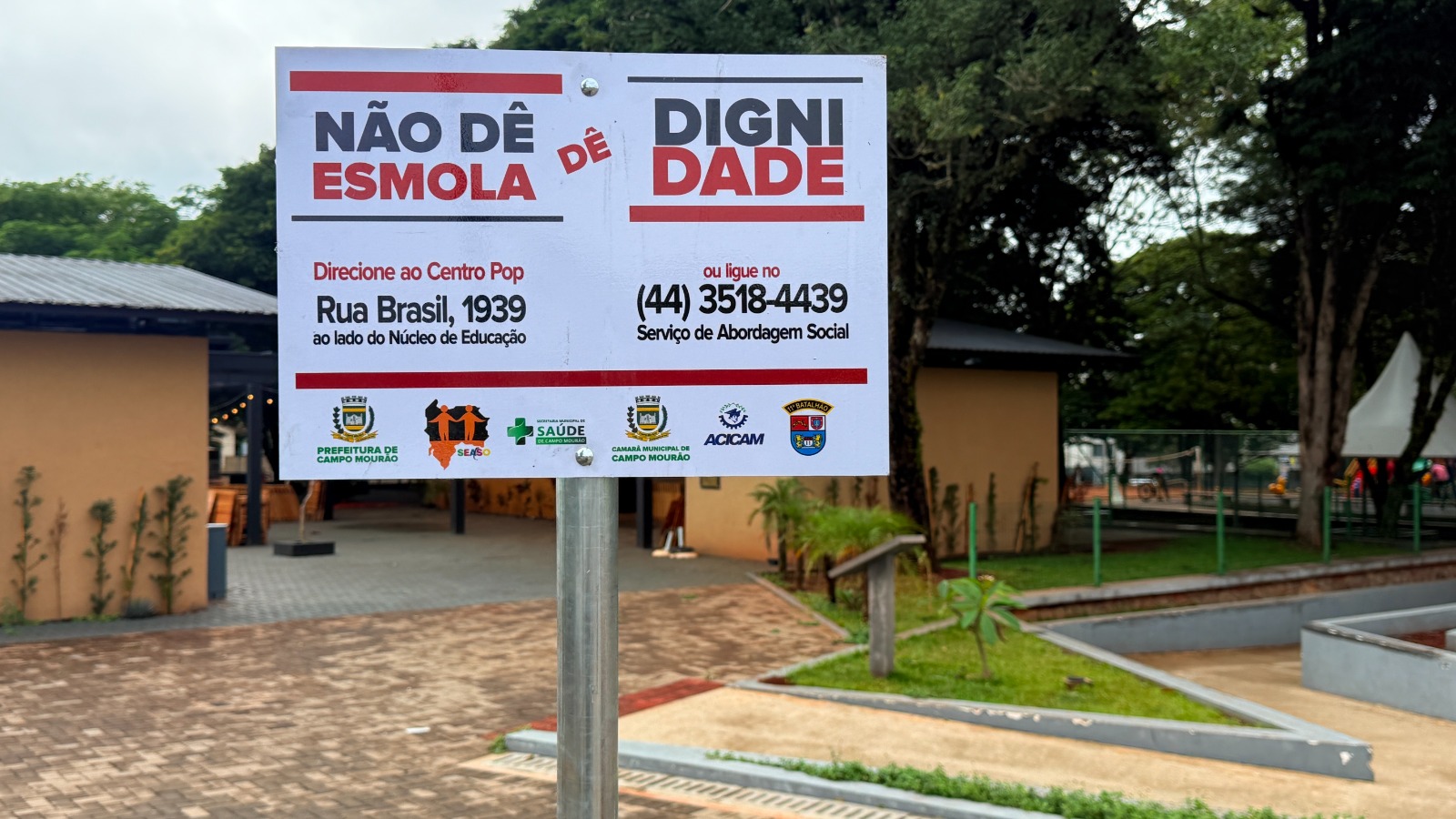 Campanha pede para não dar esmolas a pessoas em situação de rua