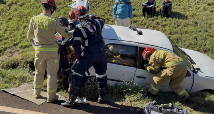 Falha mecânica causa acidente com quatro feridos na PR-158, entre Campo Mourão e Peabiru