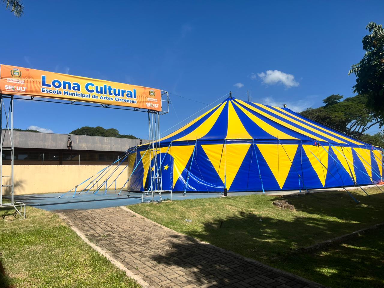 Campo Mourão amplia infraestrutura cultural com nova lona para escola de circo