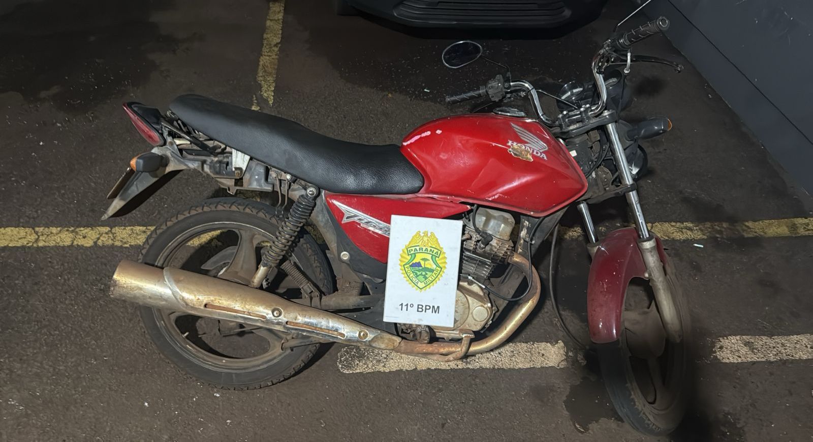 Motocicleta furtada no centro de Campo Mourão é recuperada pelo próprio dono pouco tempo após o crime
