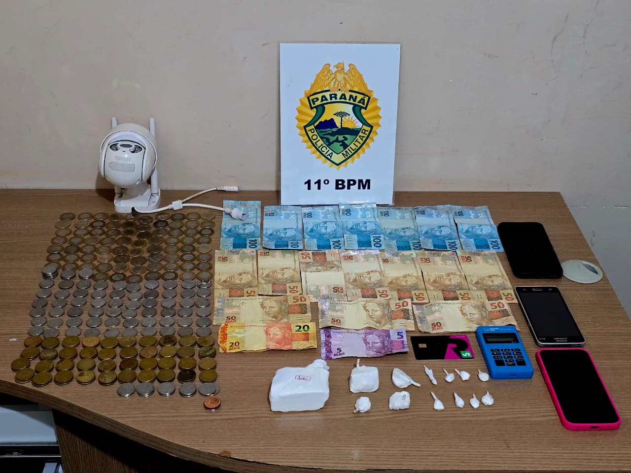 PM fecha ponto de tráfico monitorado por câmera e prende suspeito no centro de Luiziana