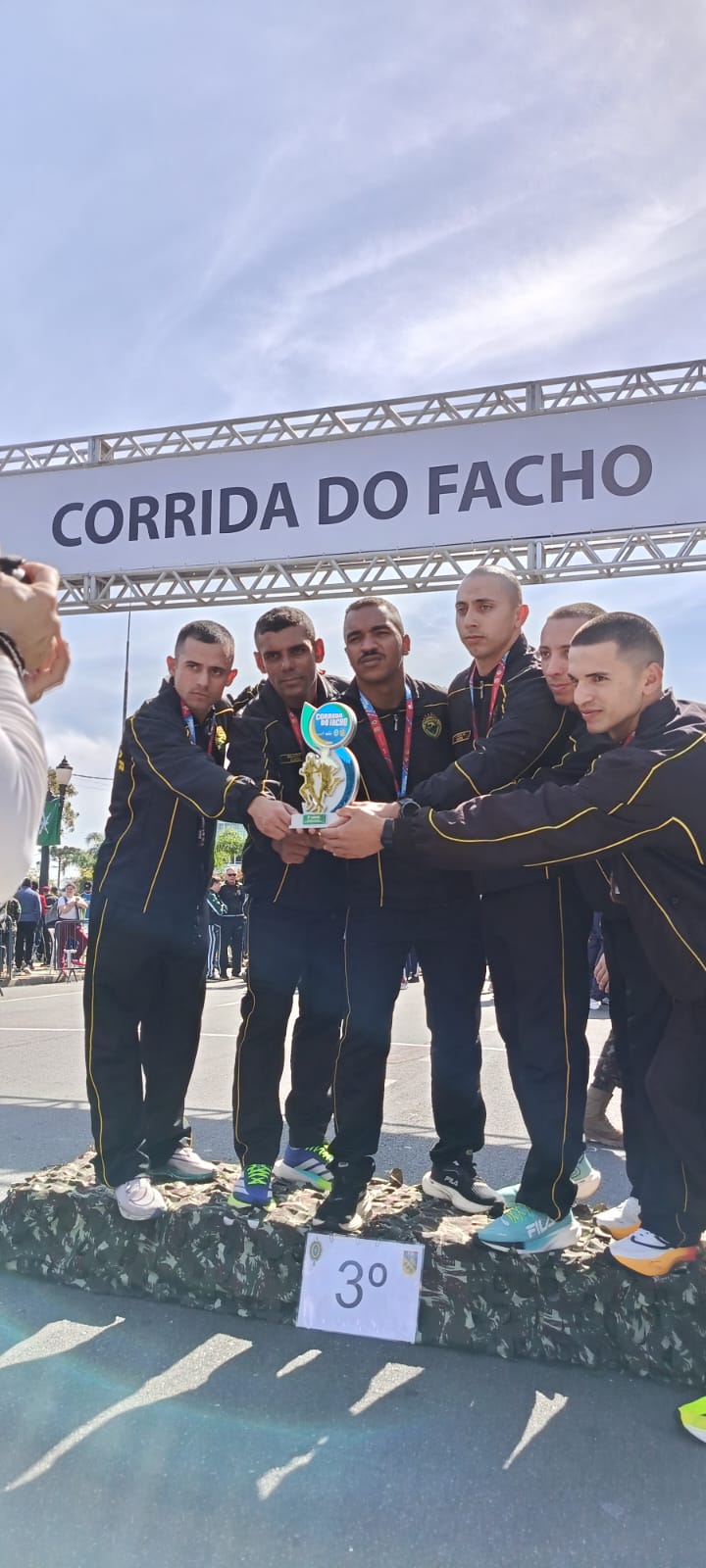 Policiais militares do 11º BPM conquistam 3ª colocação na 87ª Corrida do Facho