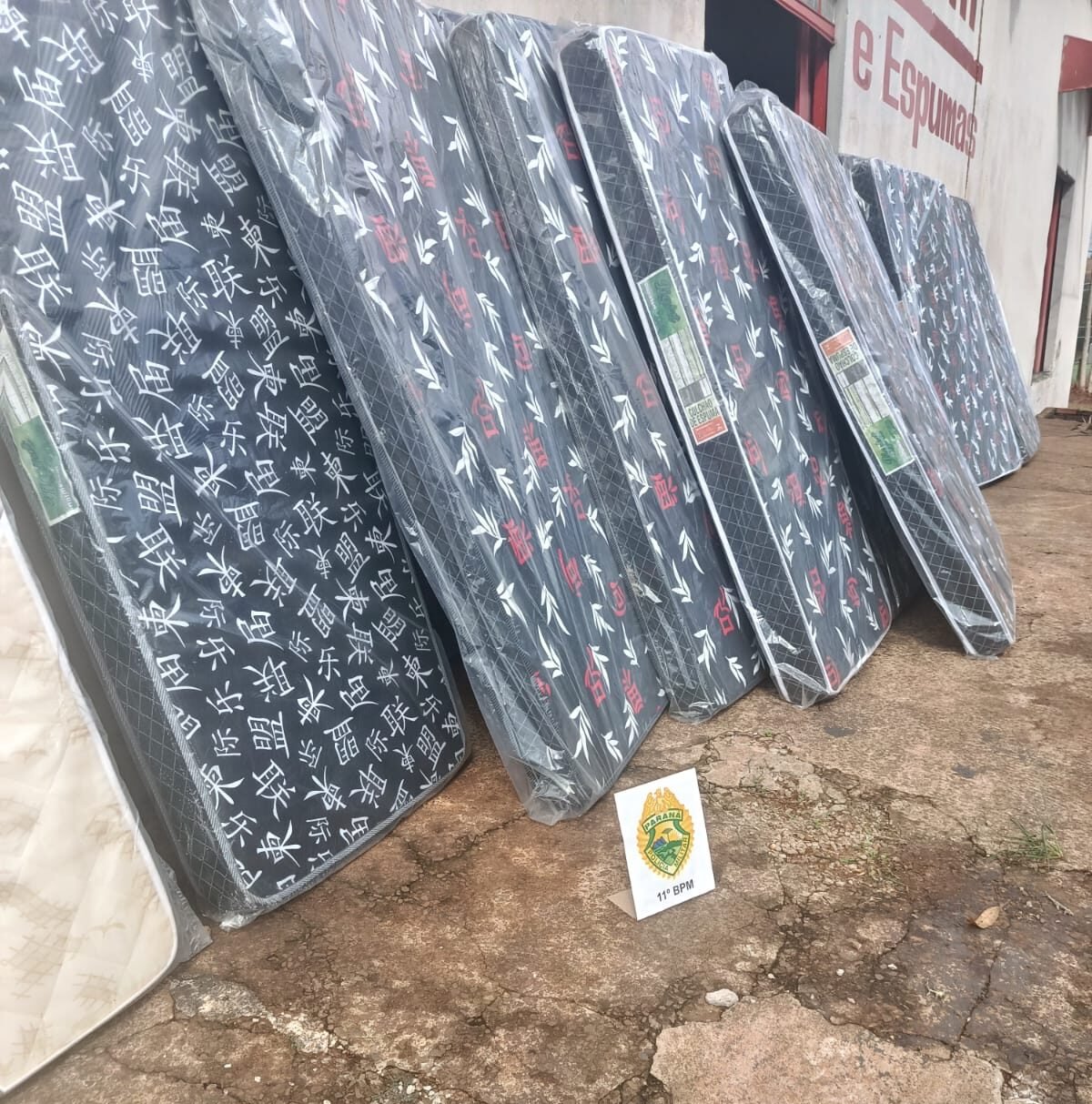 Funcionário é preso suspeito de desviar e furtar 35 colchões de empresa em Janiópolis