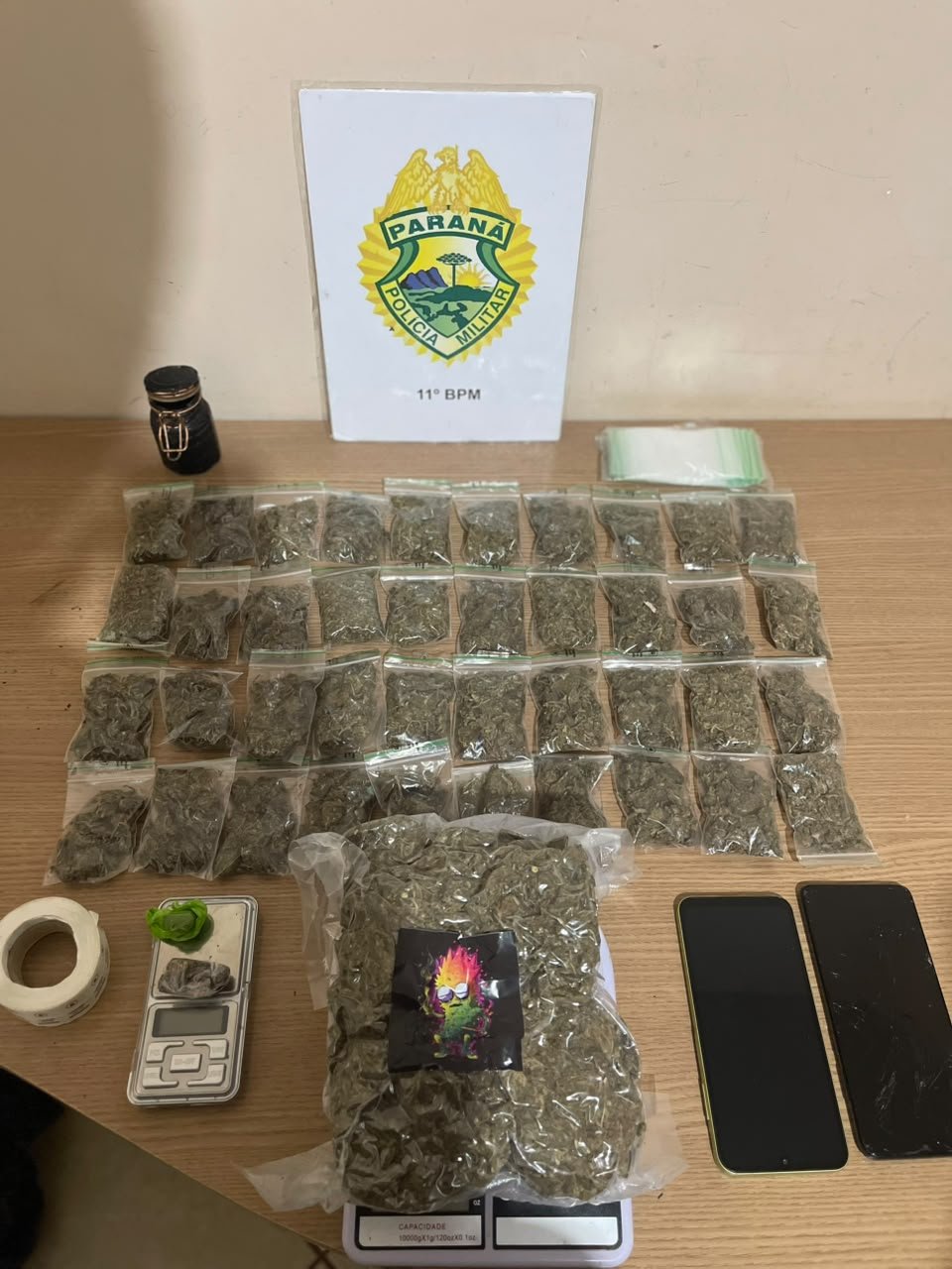 POLÍCIA MILITAR APREENDE 799 GRAMAS DE MACONHA EM PEABIRU
